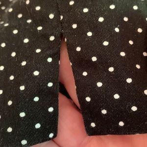 STUDIO Works Capris, size 8. Black w/white polka dots